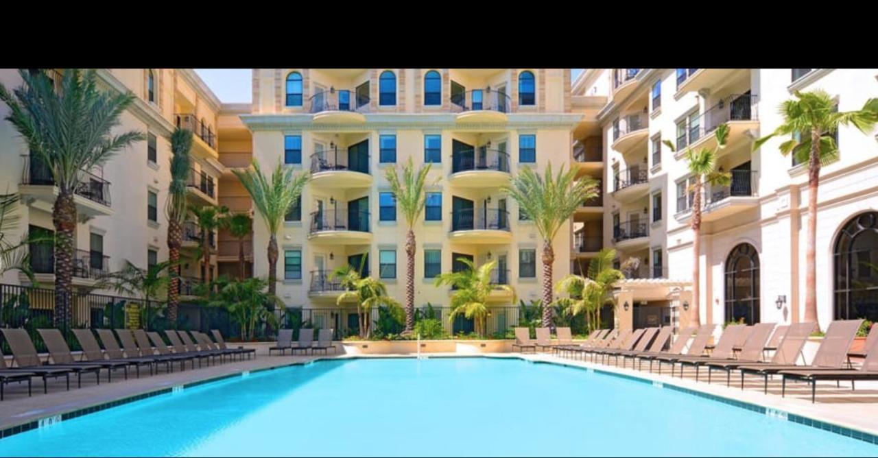 Socal La Lux On 3Rd Aparthotel Los Angeles Exterior photo